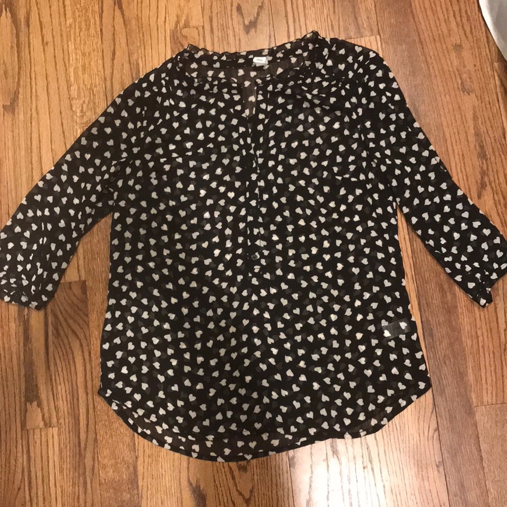 black & white heart blouse top old navy indie M